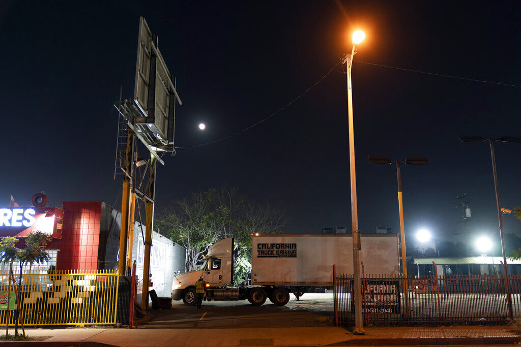 Truck Driving School Photo Gallery